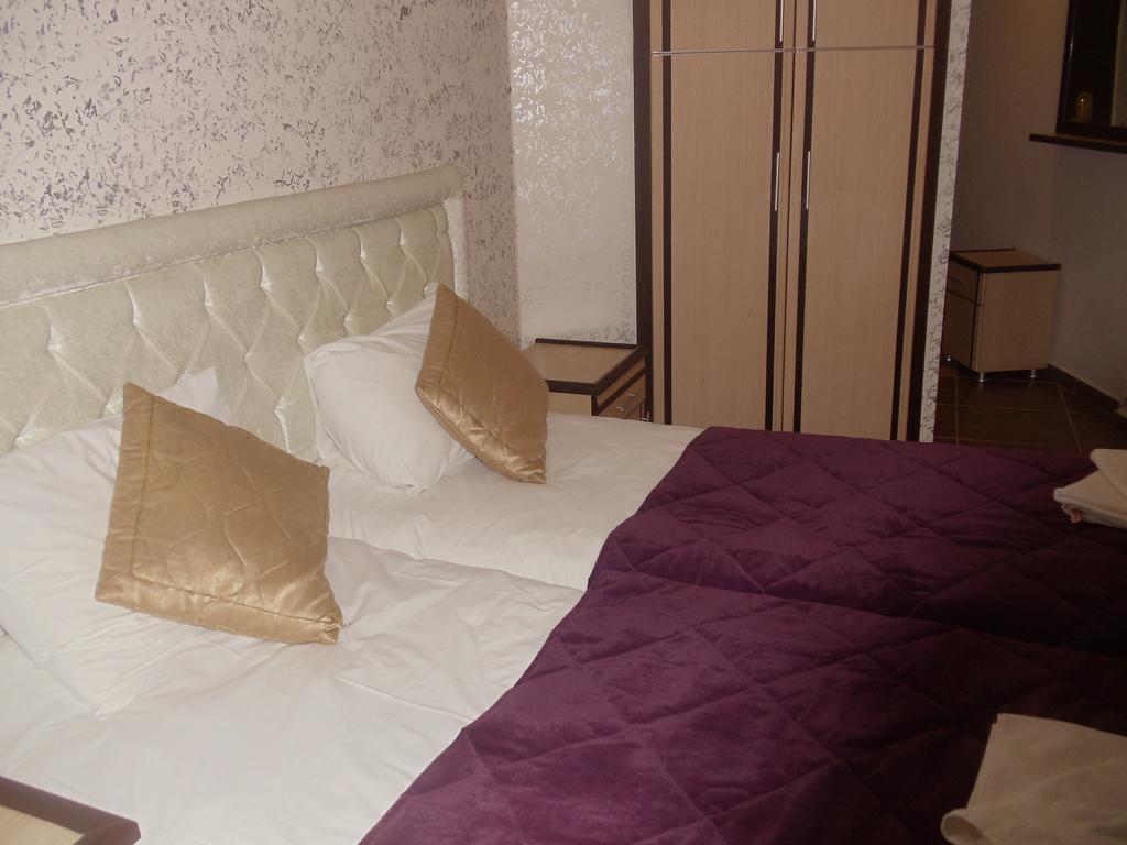 Ares Hotel Istanbul Exterior photo