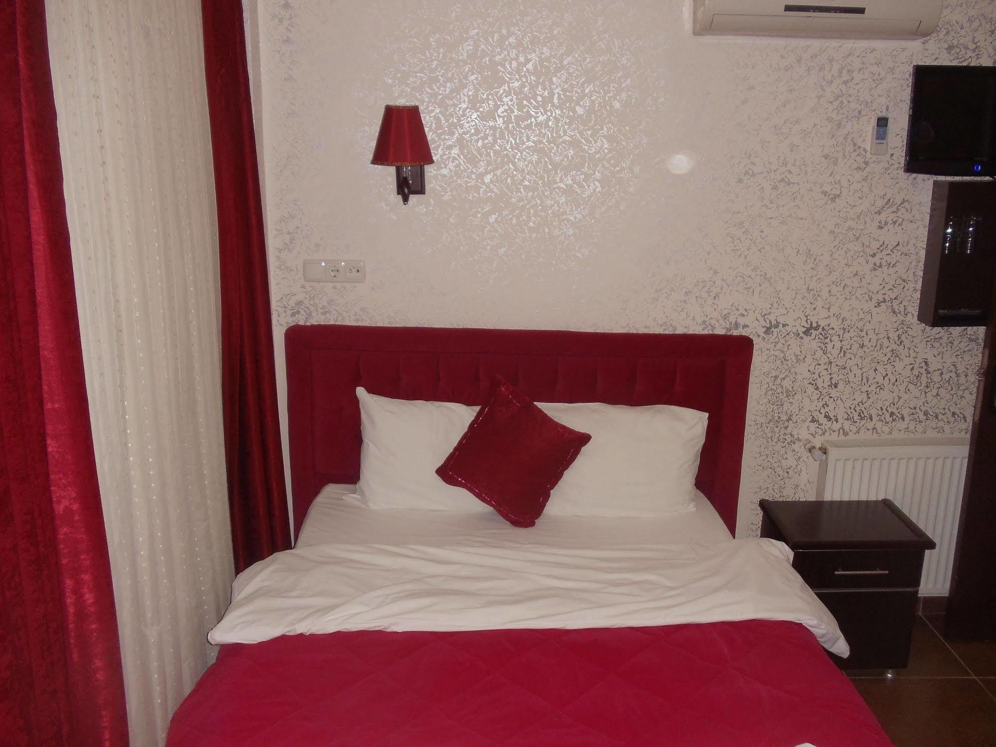 Ares Hotel Istanbul Exterior photo